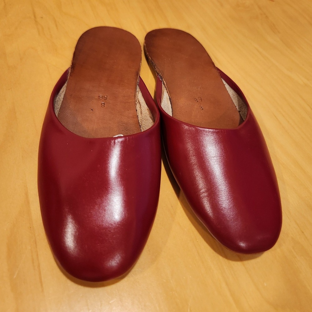 vintage Burgundy Leather Mules Womens Approx Size 7 Flat Slip On Backless Shoes